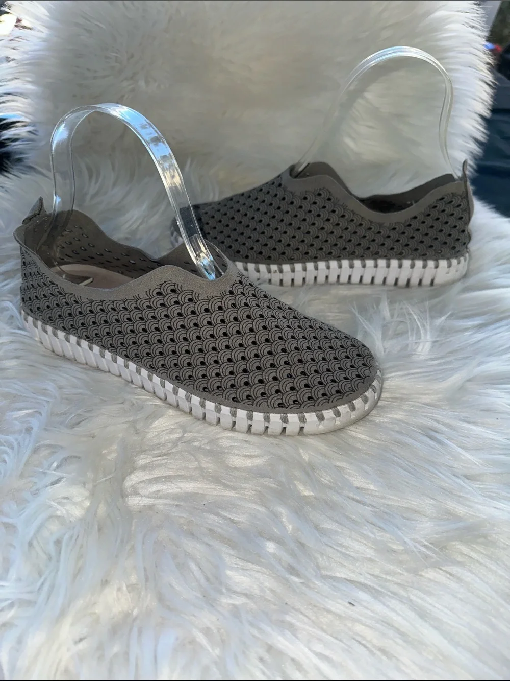 Ilse Jacobsen Tulip Perforated Slip On Sneakers Shoes